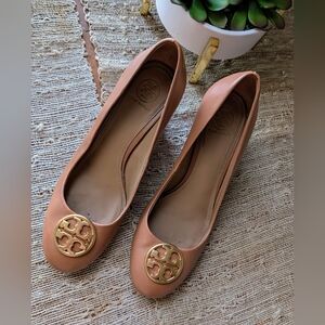 Tory Burch Benton closed toe wedges